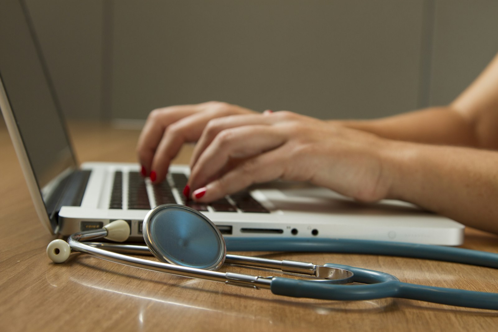 AI-Powered Patient Recruitment: Strategies That Reduce Startup Time