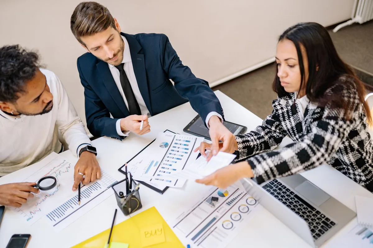 Data Contracts in Pharma: Why Producers and Consumers Need Written Agreements